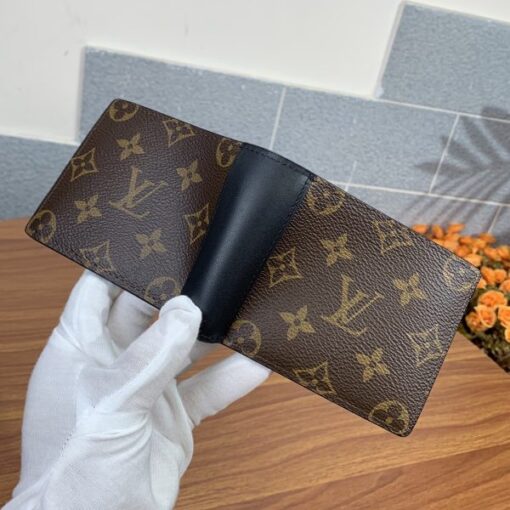 LV Wallet - Image 4