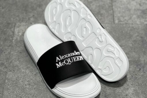 Alexander McQueen Slipper