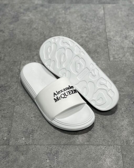 Alexander McQueen Slipper