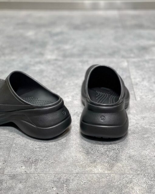 Balenciaga Slipper - Image 4