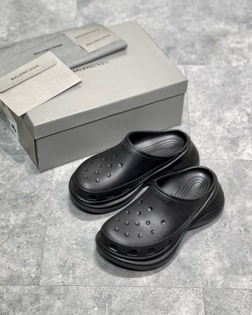 Balenciaga Slipper