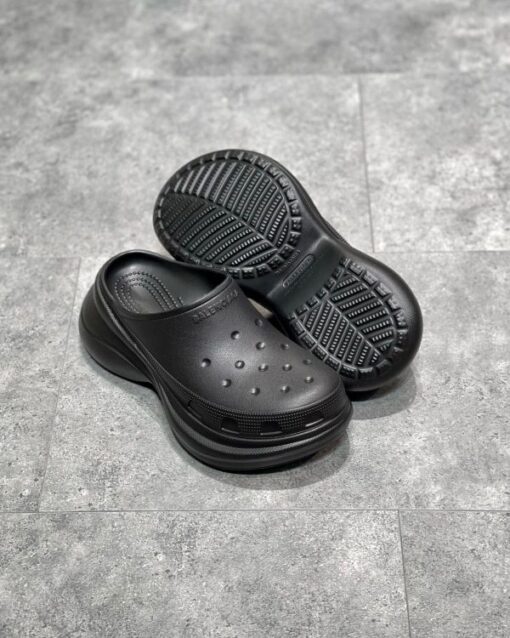 Balenciaga Slipper - Image 2