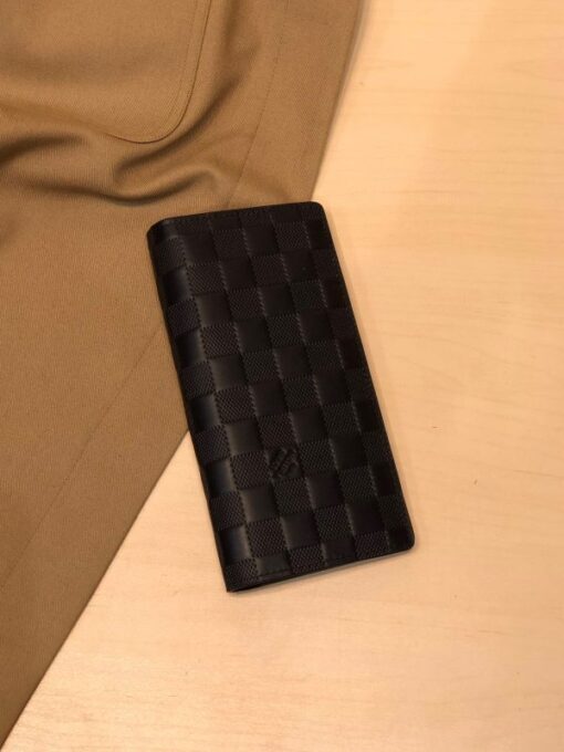 LV Wallet