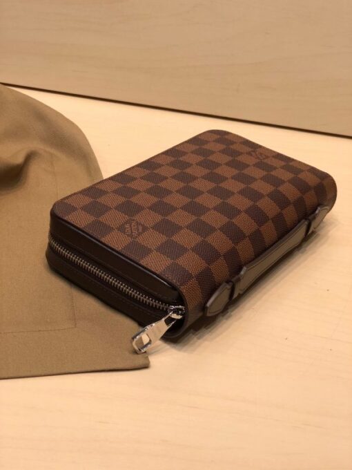 LV Wallet