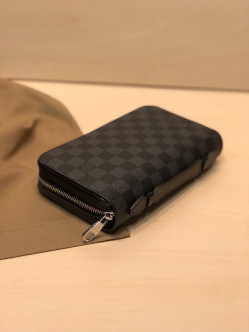 LV Wallet