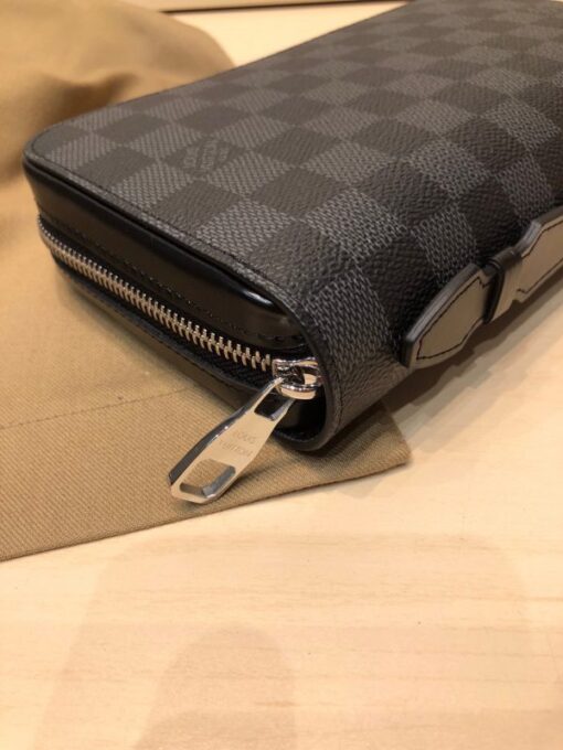 LV Wallet