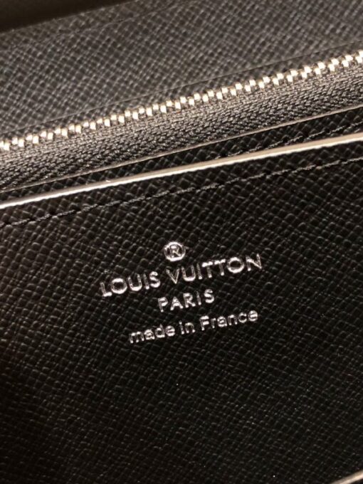 LV Wallet - Image 5