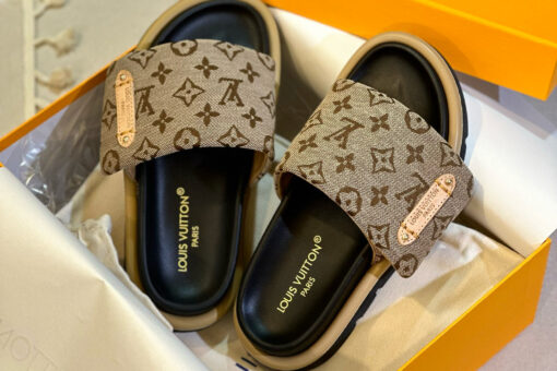 LV Slipper