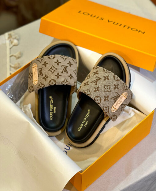 LV Slipper