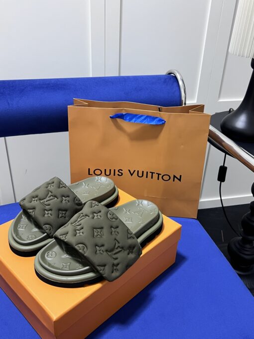 LV Slipper