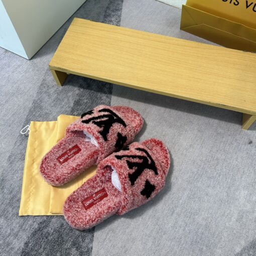 LV Slipper