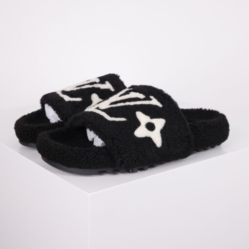 LV Slipper