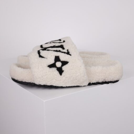 LV Slipper