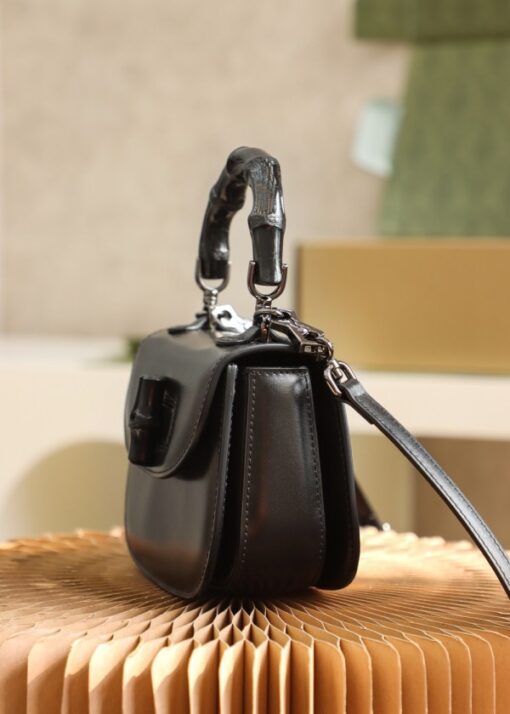 GG Shoulder Bag - Image 4