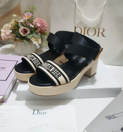 Dior Slide