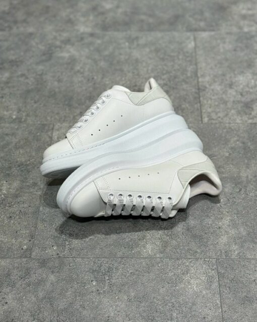 Alexander McQueen Sneaker - Image 3