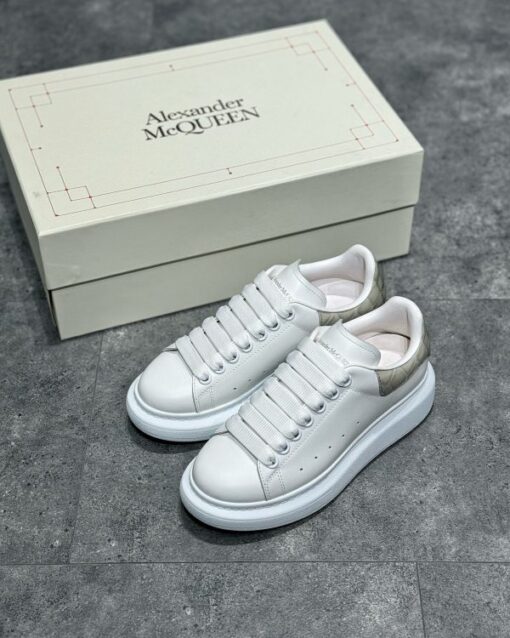 Alexander McQueen Sneaker