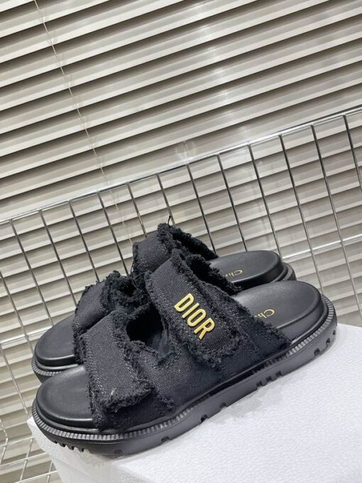 Dior Slide