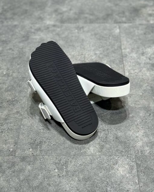 Balenciaga Slipper