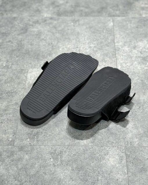 Balenciaga Slipper - Image 4