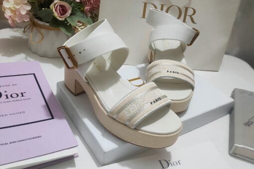 Dior Slide