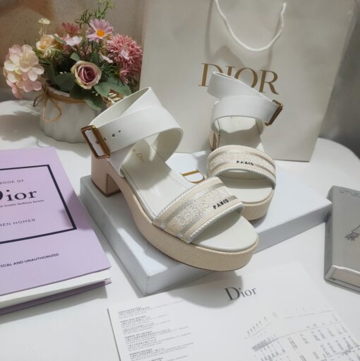 Dior Slide