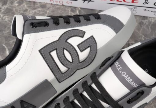 DG Sneakers