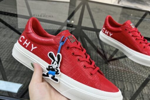 Givenchy Sneaker