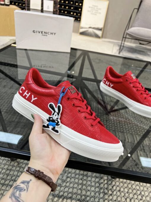 Givenchy Sneaker