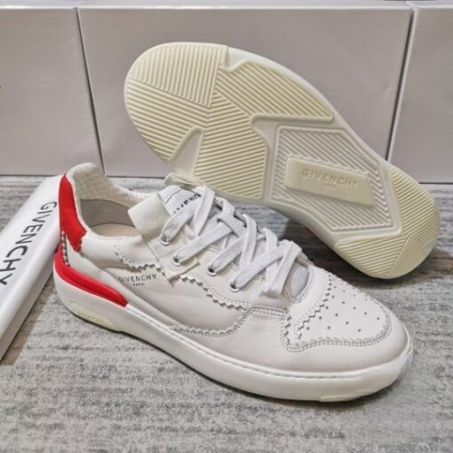 Givenchy Sneaker