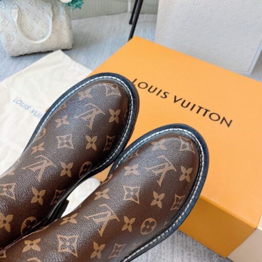 LV Women Boots - Image 3