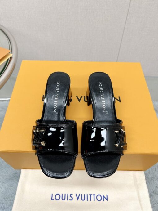 LV Sandal - Image 2