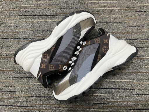 Lv Runner Shoe