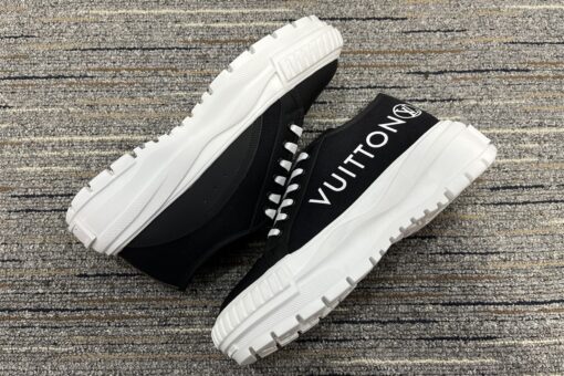 Lv Runner Shoe