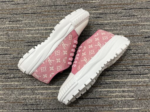 Lv Runner Shoe