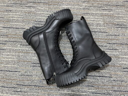 Lv Women Boot