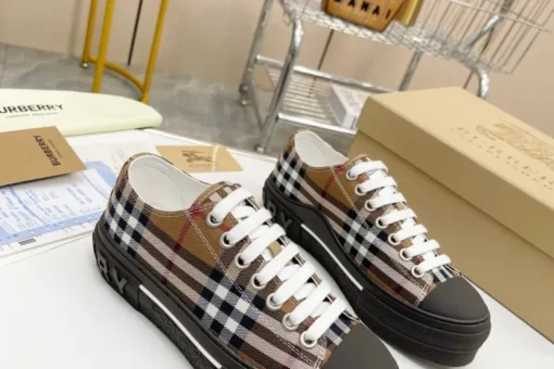 Burberry Sneaker