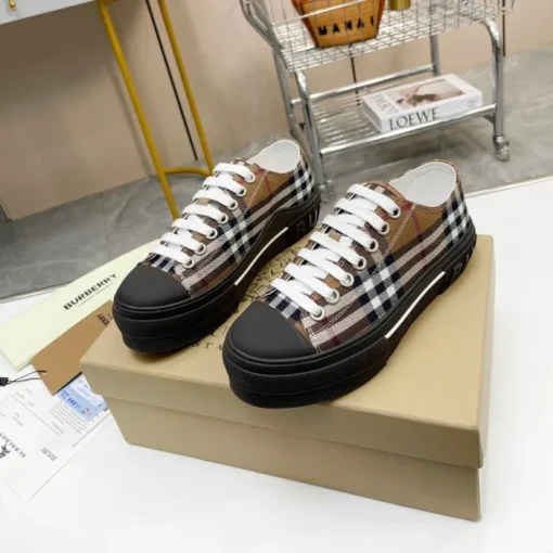 Burberry Sneaker