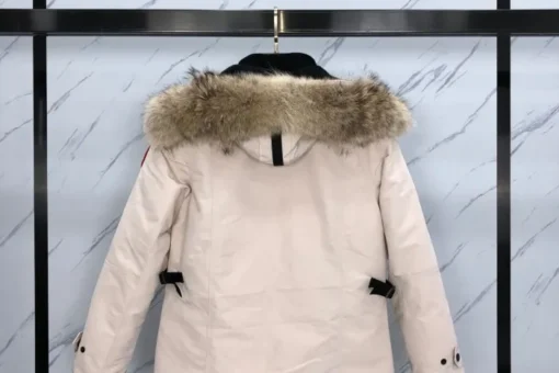 Canada Goose 12 Women Winter Jacket Cream