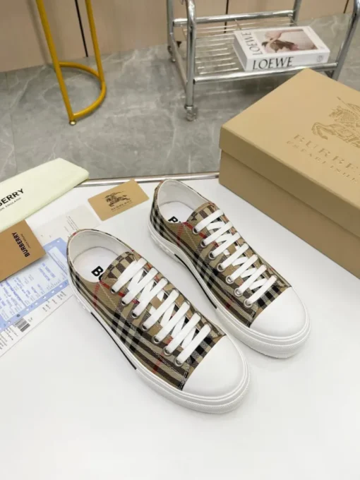 Burberry Sneaker