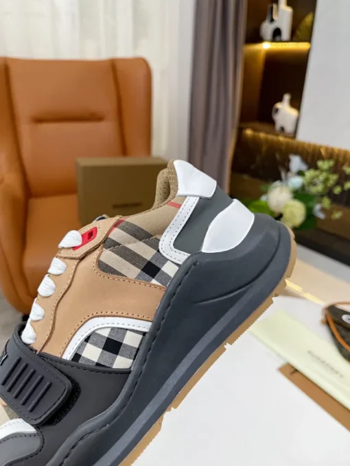 Burberry Sneaker