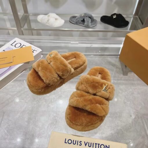 LV Slipper