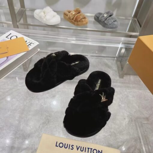 LV Slipper