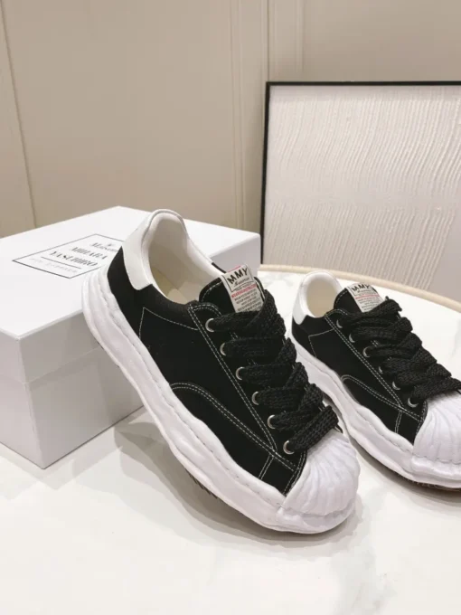 Aison Mihara Yasuhiro MMY Sneaker Black & White