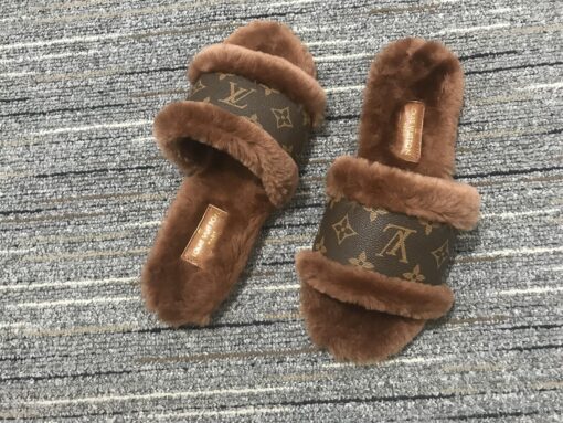 LV Slipper