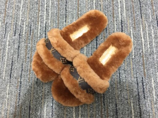 LV Slipper - Image 2