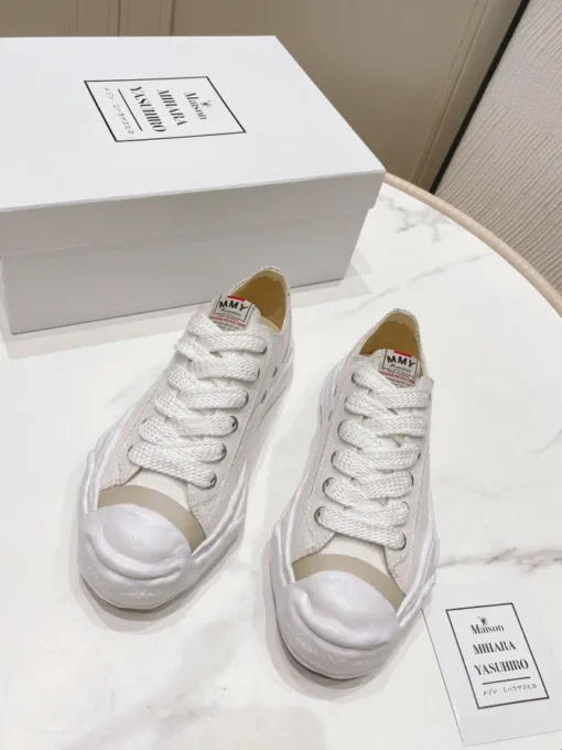 Aison Mihara Yasuhiro MMY Sneaker White Cream