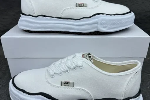 Aison Mihara Yasuhiro MMY Sneaker White Black Border