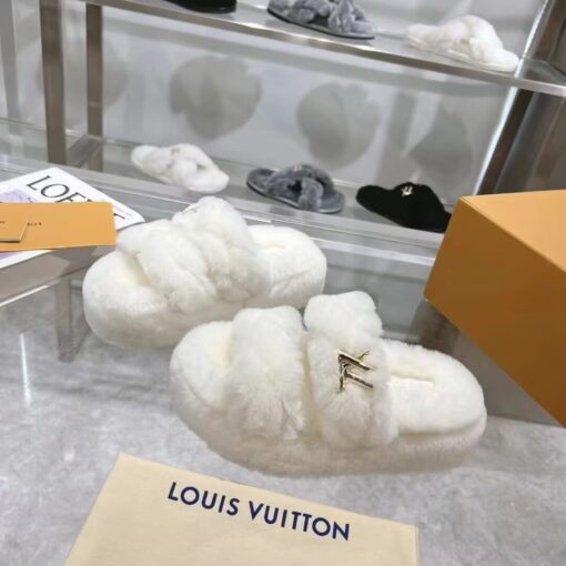 LV Slipper