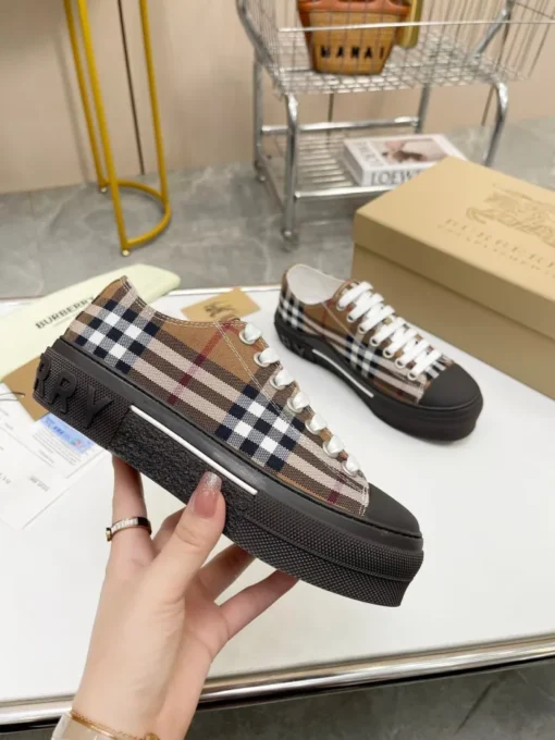 Burberry Sneaker